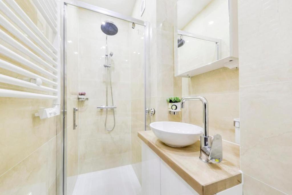 Appartamento Juliette - Tiny 1br Pantheon Luxembourg Hideaway *
