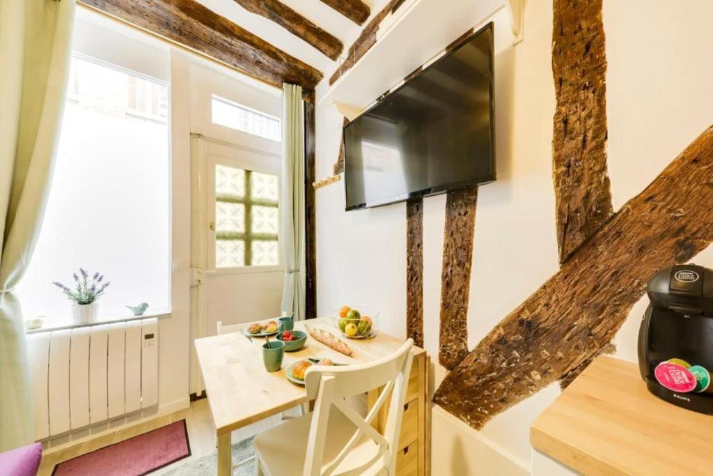 Juliette - Tiny 1br Pantheon Luxembourg Hideaway * Parigi